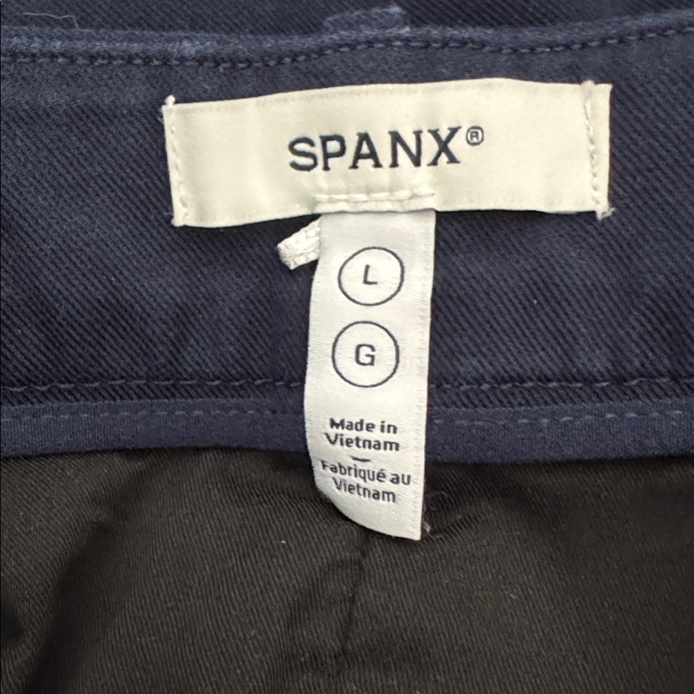 Spanx Women's Stretch Twill Cropped Wide Leg Pant in Navy - Picture 8 of 9